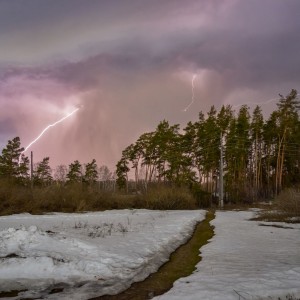 Гроза апреля